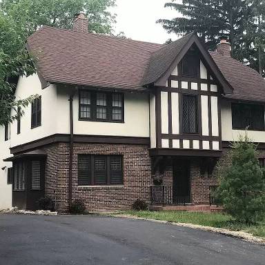 Main picture of 631 Oxford Rd