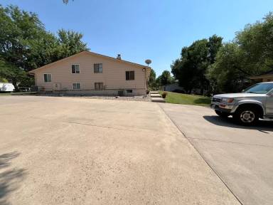 Main picture of 4307 S Locust Dr