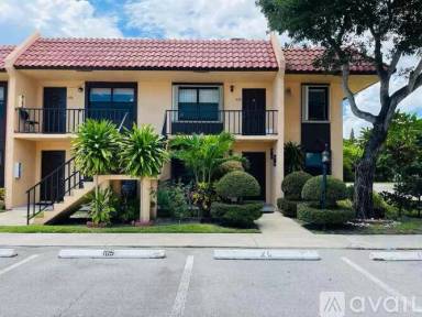 Main picture of 5985 Forest Hill Blvd