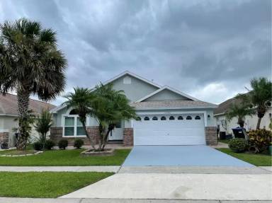 Main picture of 11046 Crystal Glen Blvd
