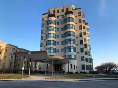 Main picture of 1260 N Prospect Ave