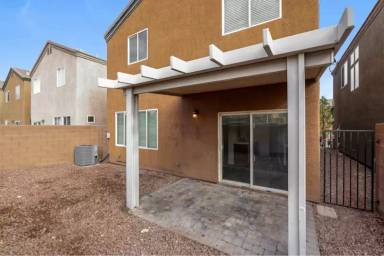 Main picture of 8648 Lime Ave