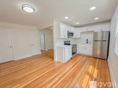 Main picture of 88 Camp St