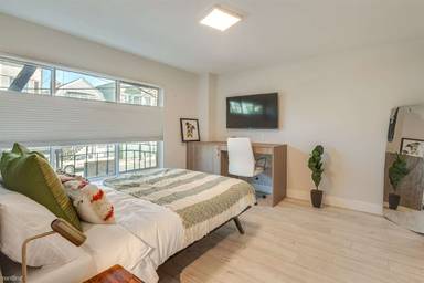 Main picture of 1454 South Van Ness