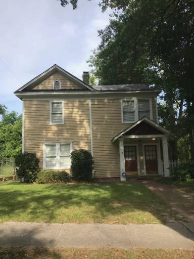 Main picture of 823 Heidt St