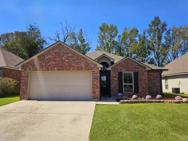 Main picture of 15457 Oakstone Dr