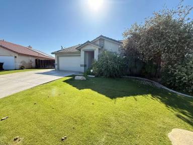 Main picture of 400 Gandola Dr