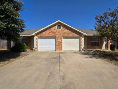 Main picture of 4003 Cambridge Dr