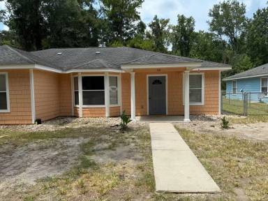 Main picture of 46 Mary Lou Trl