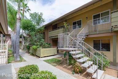 Main picture of 2041 E Grand Ave