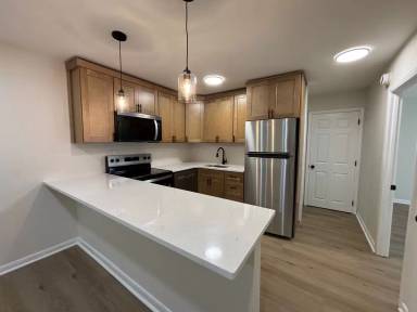 Main picture of 413 E Washington St
