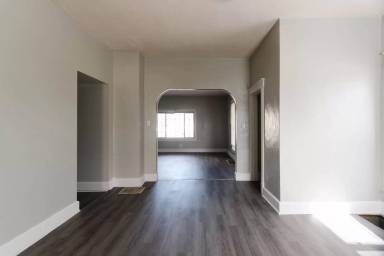 Main picture of 1801 W Main St