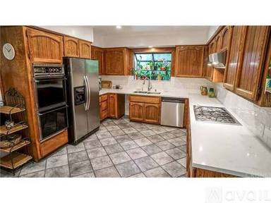 Main picture of 12237 Califa St