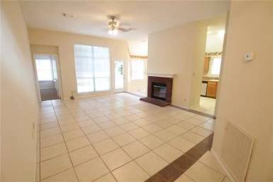 Main picture of 7440 Blackthorn Dr