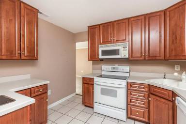 Main picture of 1 Smeton Pl