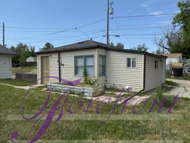 Main picture of 1120 S Willow St