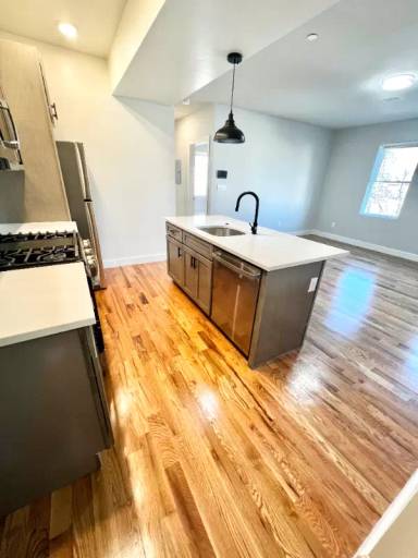 Main picture of 151 Crescent St