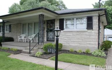 Main picture of 6507 Sky Blue Ave