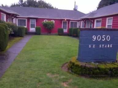 Main picture of 9050 SE Stark St