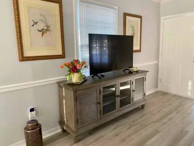 Main picture of 2515 Vero Beach Ave