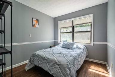 Main picture of 2110 Irene St