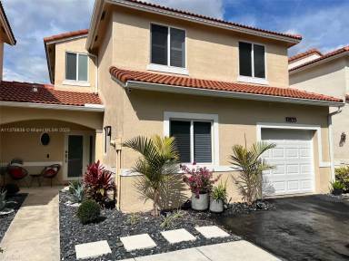 Main picture of 17835 SW 10th Ct