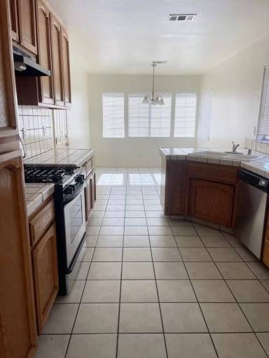 Main picture of 4021 Frost Way