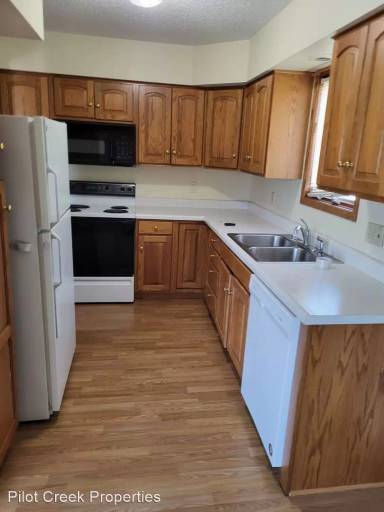 Main picture of 315 N 1st St