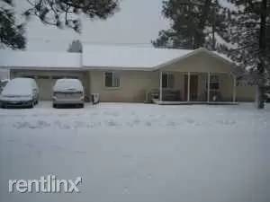 Main picture of 325 E Tiger Lily Dr