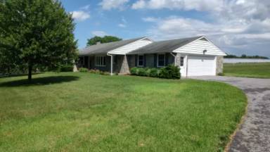 Main picture of 1511 N Penryn Rd