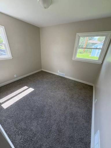 Main picture of 1745 Sager Ave
