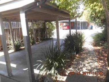 Main picture of 817 Davis St