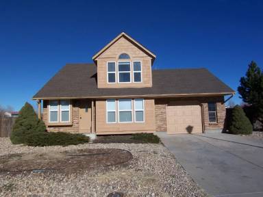 Main picture of 4590 Genoa St