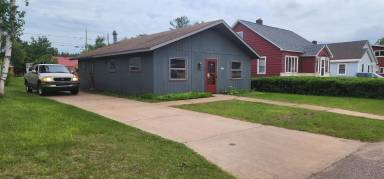 Main picture of 309 Nicholas Ave