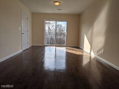 Main picture of 182 Front St