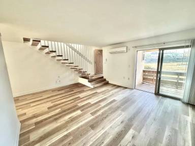 Main picture of 2666 Worden St