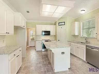 Main picture of 10622 Hillglen Ave
