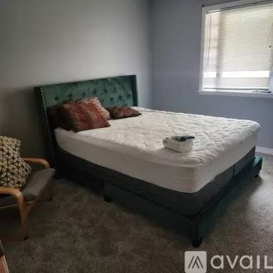 Main picture of 2915 31st Ave S