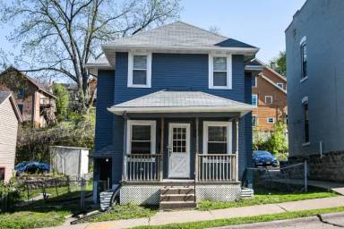 Main picture of 586 Loras Blvd