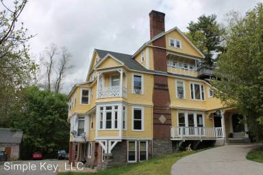 Main picture of 6 Beech Dr