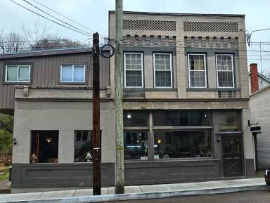 Main picture of 231 Main St