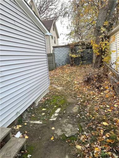 Main picture of 3856 W 23rd St
