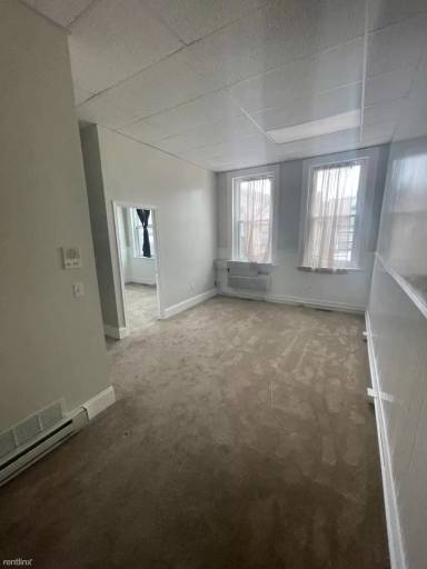 Main picture of 48 Grant Ave