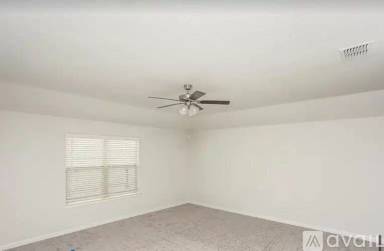 Main picture of 2512 Candle Ln
