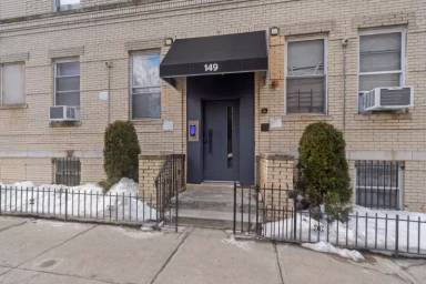 Main picture of 149 Grant Ave