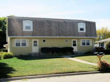 Main picture of 3232 Royal Rd