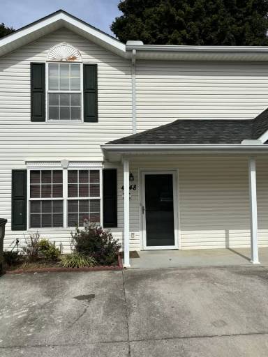 Main picture of 4748 Scepter Way