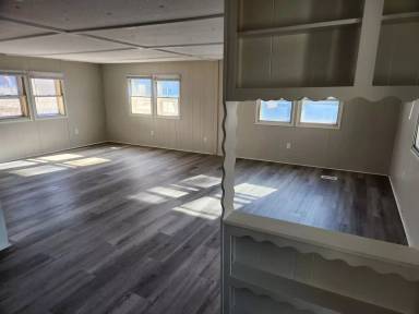 Main picture of 560 Cedar St
