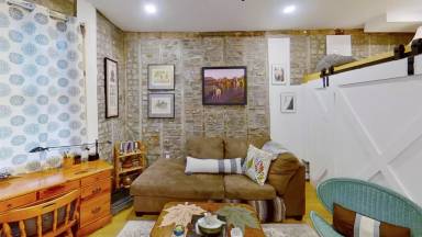 Main picture of 441 Bainbridge St