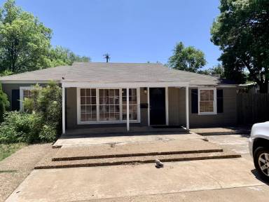 Main picture of 2515 28th St